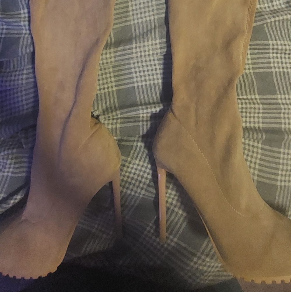 Fashion nova heel boots